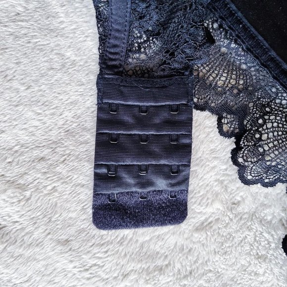 H&M all black monochrome sexy lacey bralette - Picture 4 of 4
